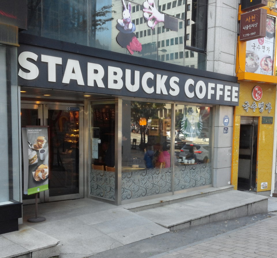 Super Spreader Event at Starbucks Location – Employees Protected by KF94 Masks